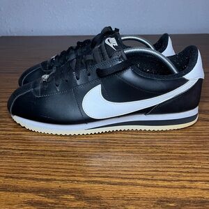 Nike Cortez Classic Black and White
